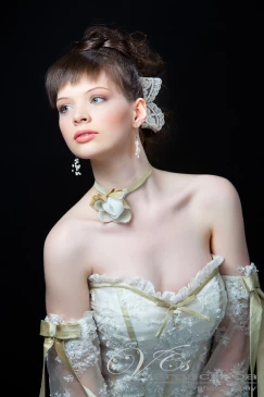 Bridal makeup by Dora